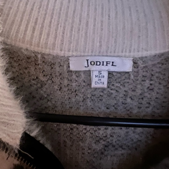 Jodifl Top Fall Winter Sweater Dressy Casual Leapord Print SO SOFT - Picture 2 of 2